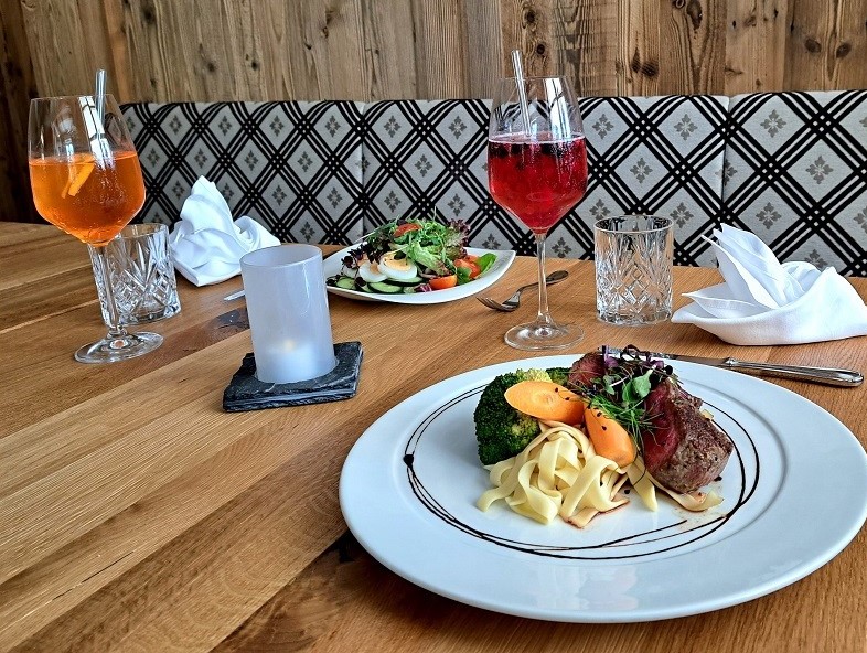 A la Carte Restaurant